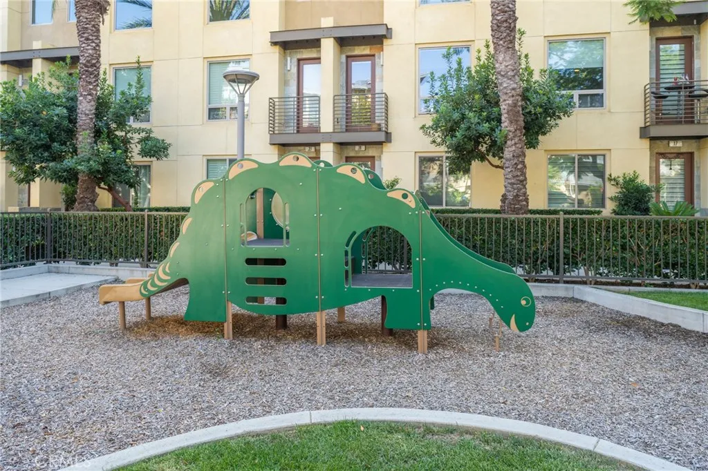 Additional image 42 of 81 Waldorf, Irvine, CA 92612