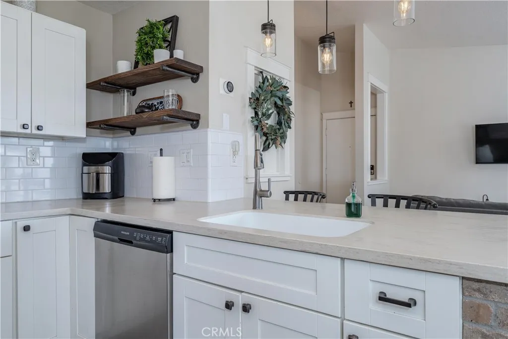Additional image 50 of 2552 Avenida Del Vista Unit 204, Corona, CA 92882