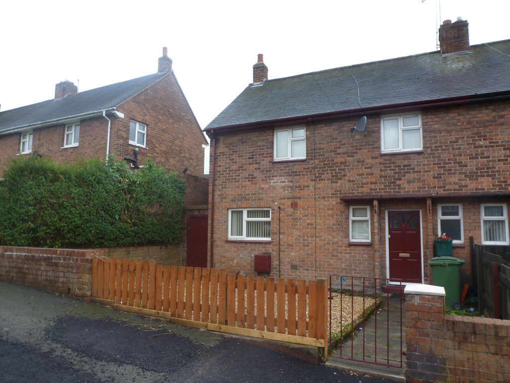 3 bed semi-detached house to rentHeol Cadfan, Coedpoeth LL11
