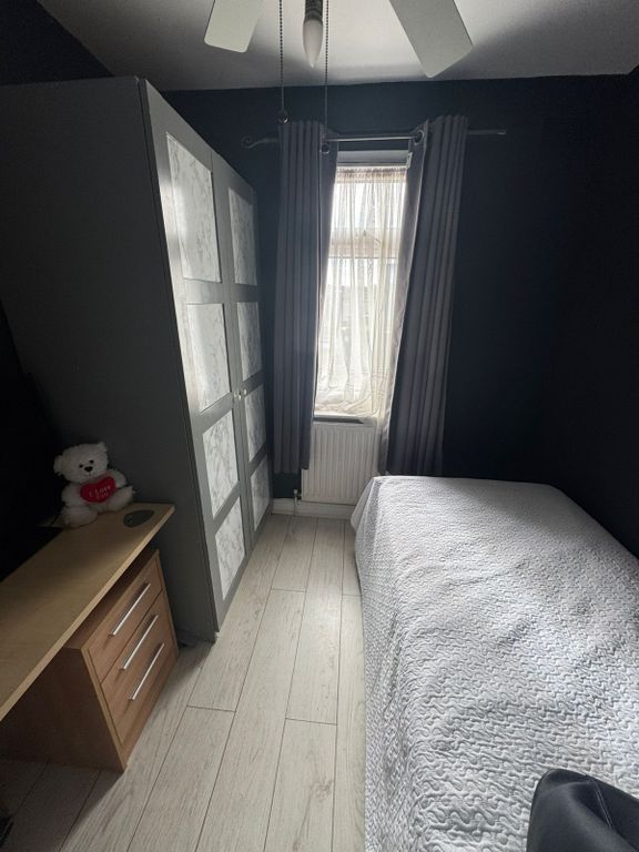 Room to rentForest Road IG6 photo 2