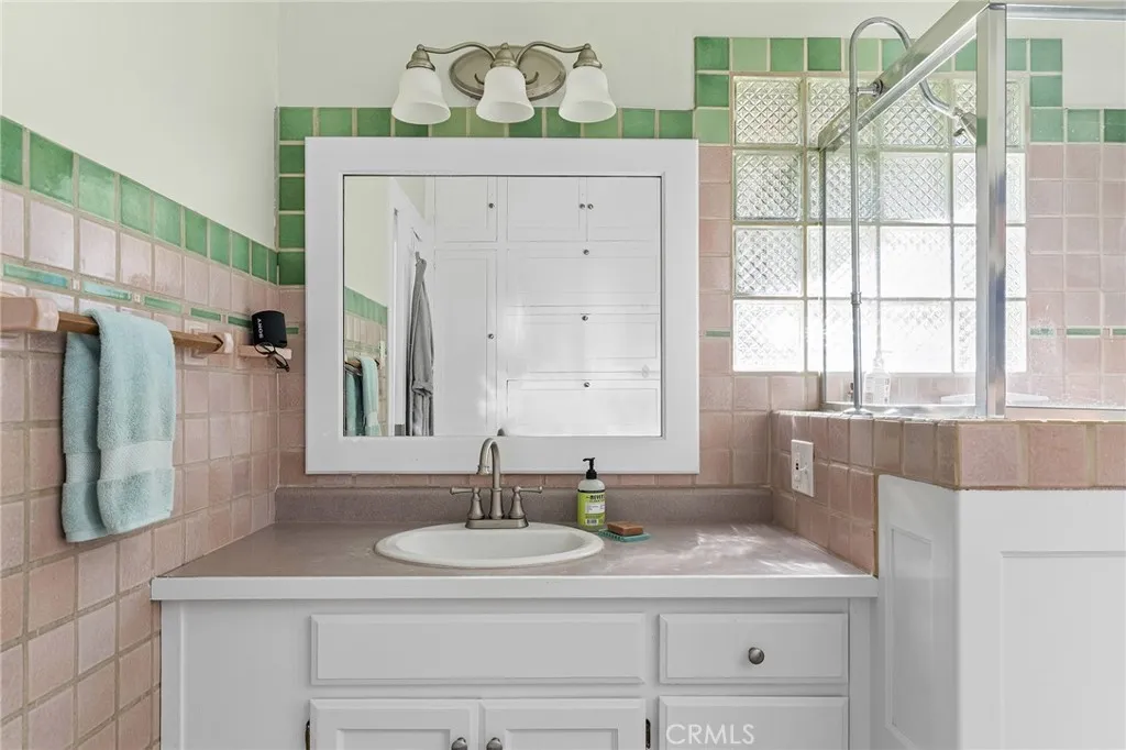 Additional image 108 of 587 E 3rd St, Chico, CA 95928