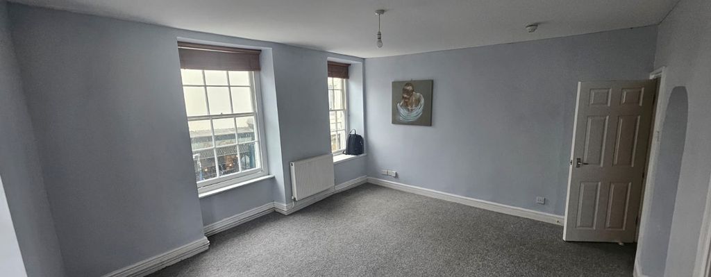 Additional image 2 of 1 bed flat to rentPier Street, Aberystwyth SY23