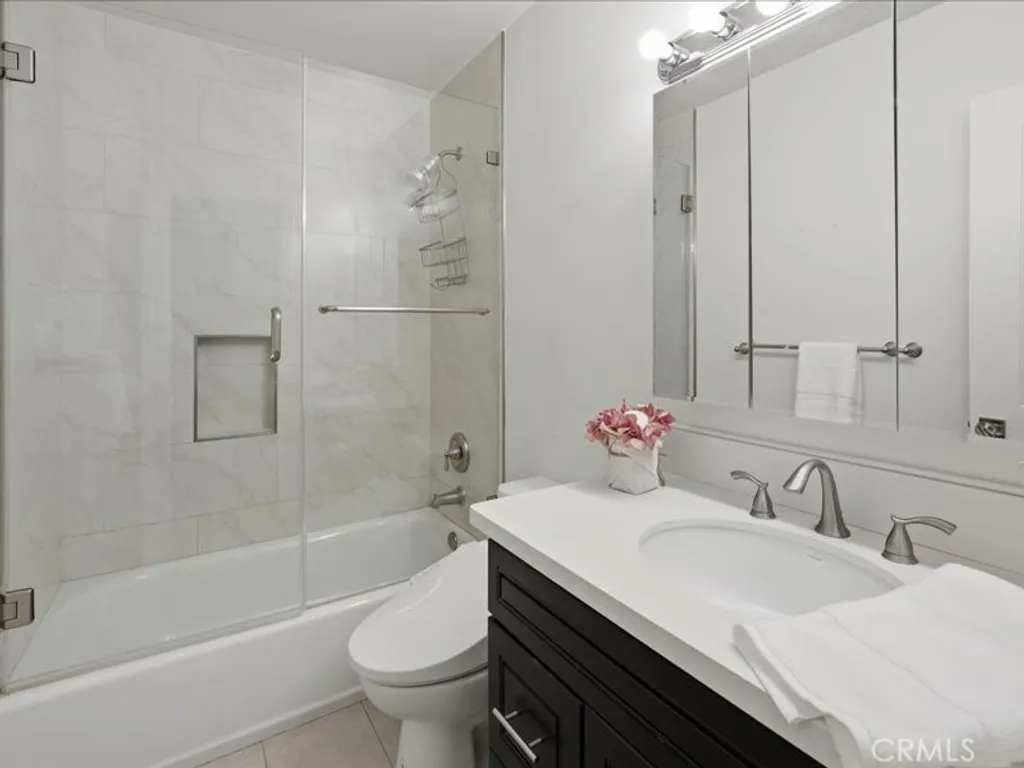 Additional image 22 of 9735 Via Roma, Burbank, CA 91504