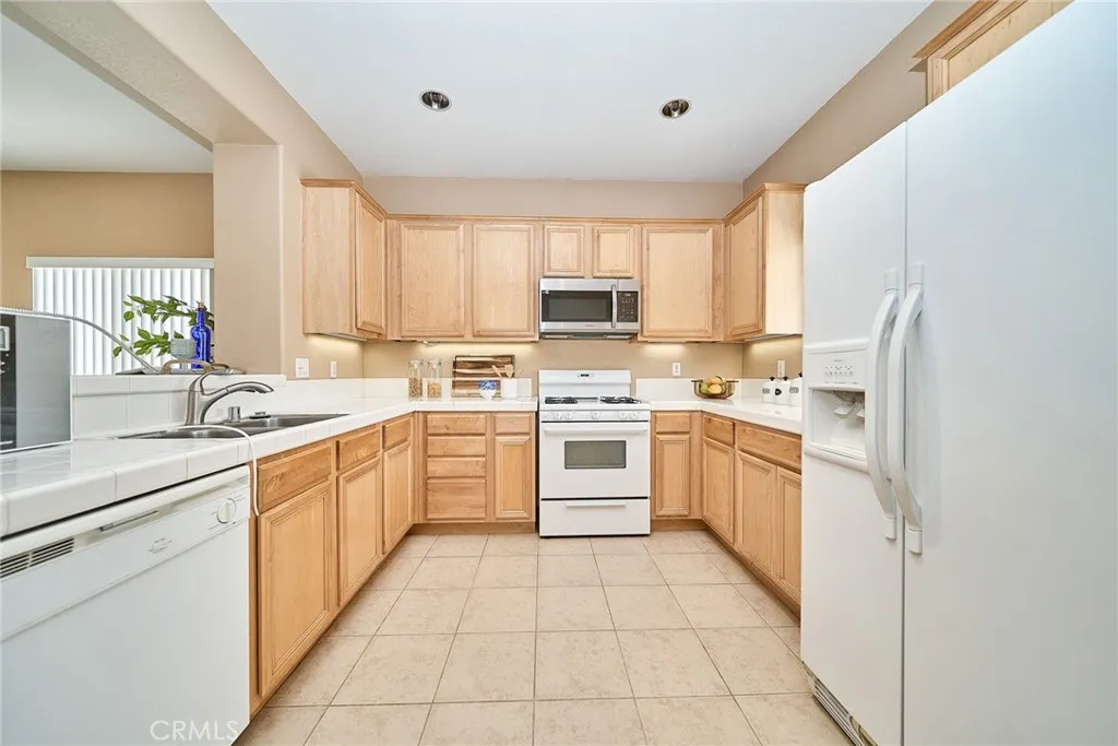 Additional image 62 of 16717 Hastings Pl, Victorville, CA 92395