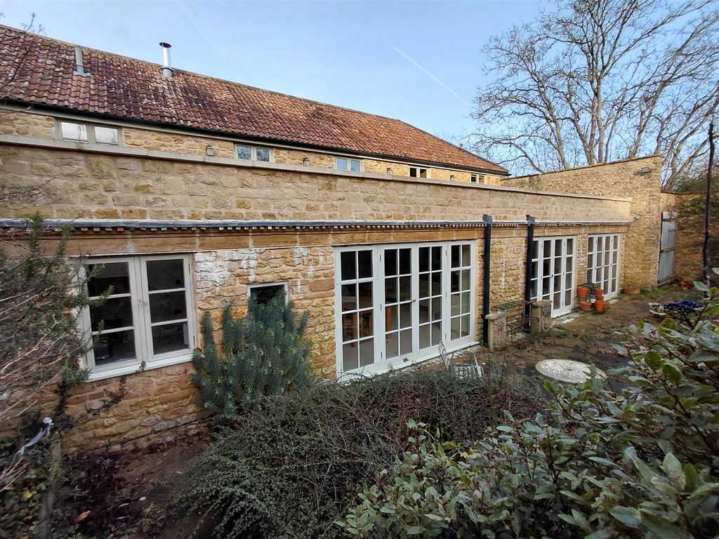 Additional image 14 of Detached house to rentMiddle Street, Crewkerne TA18