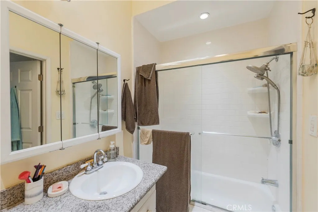 Additional image 32 of 7211 Cozycroft Ave Unit 32, Winnetka, CA 91306