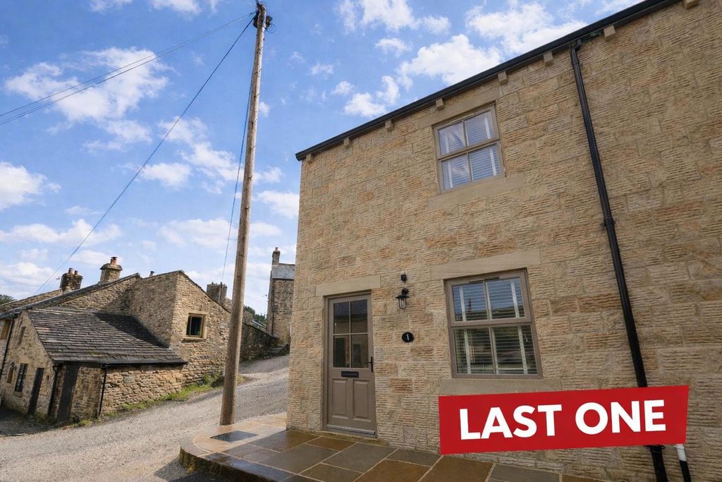 3 bed end terrace house to rentThe Old Mill Greengate, Silsden, Keighley, West Yorkshire BD20