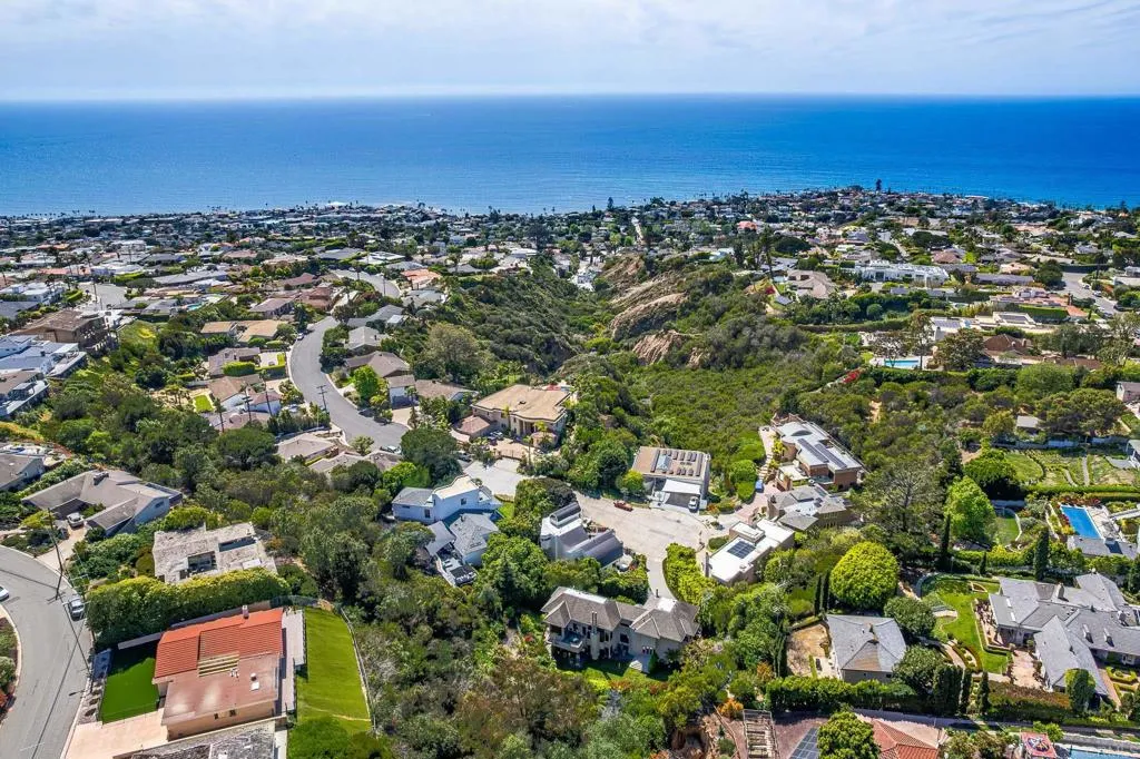 Additional image 105 of 6105 Avenida Chamnez, La Jolla, CA 92037