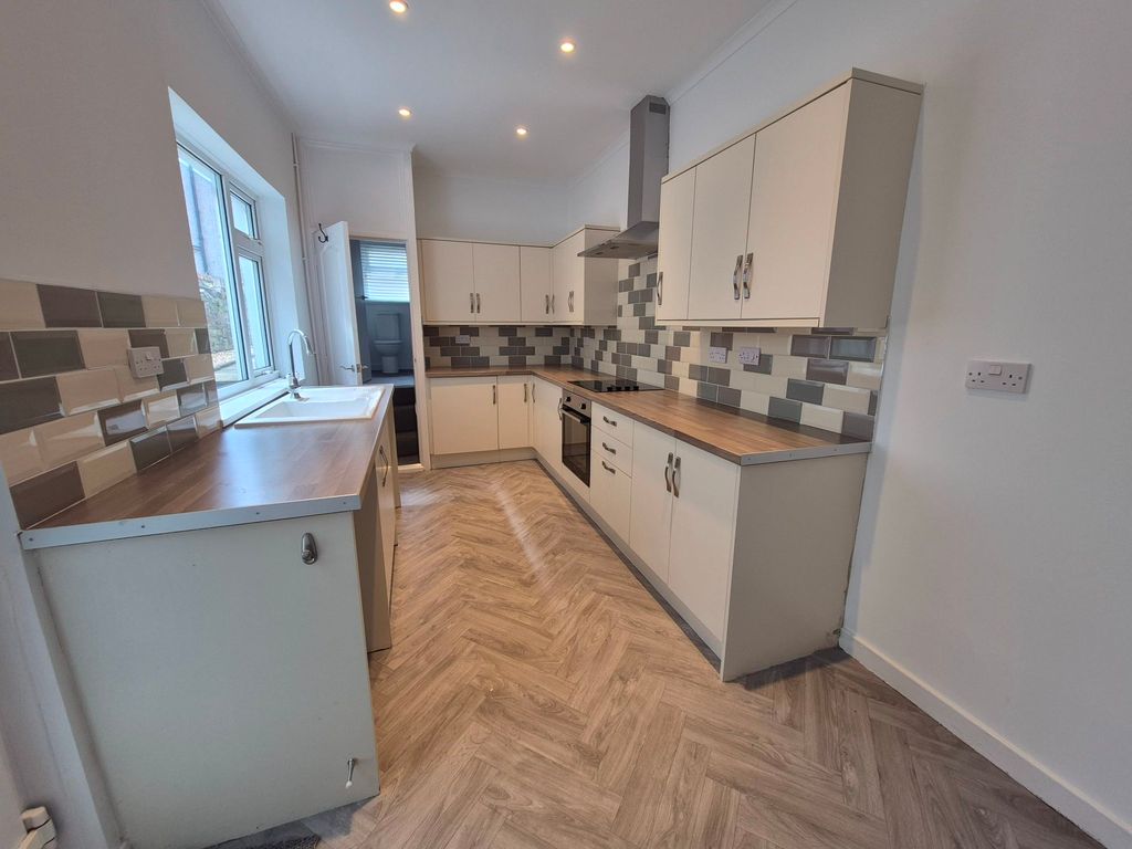 Additional image 2 of 3 bed terraced house to rentJohn Street, Pontypool NP4