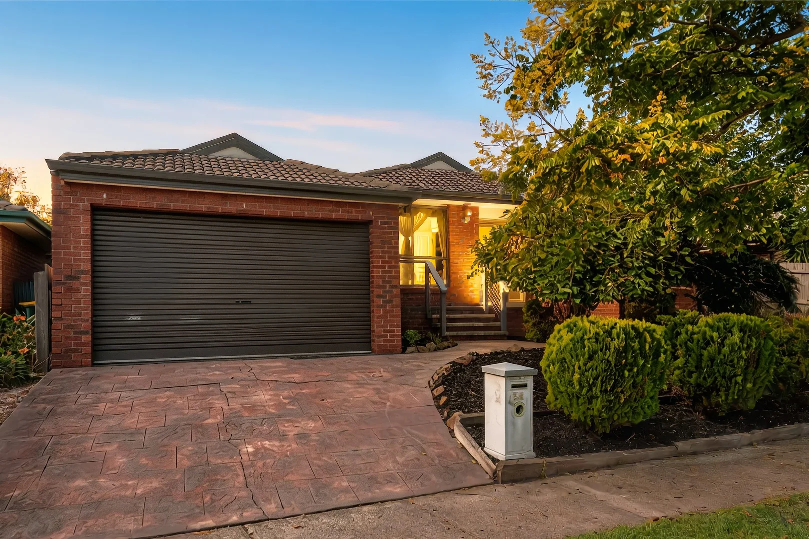 54 Bellevue Drive, Berwick VIC 3806