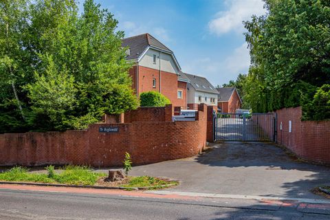 Heathwood Road, Heath CF14