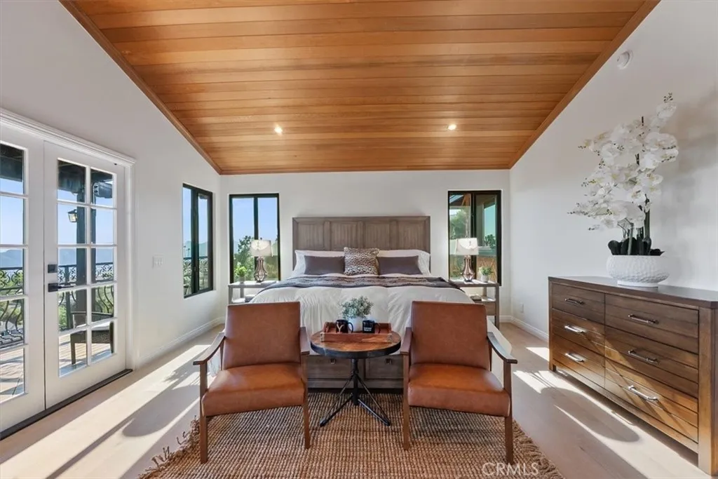 Additional image 50 of 834 Moorside Drive, Glendale, CA 91207