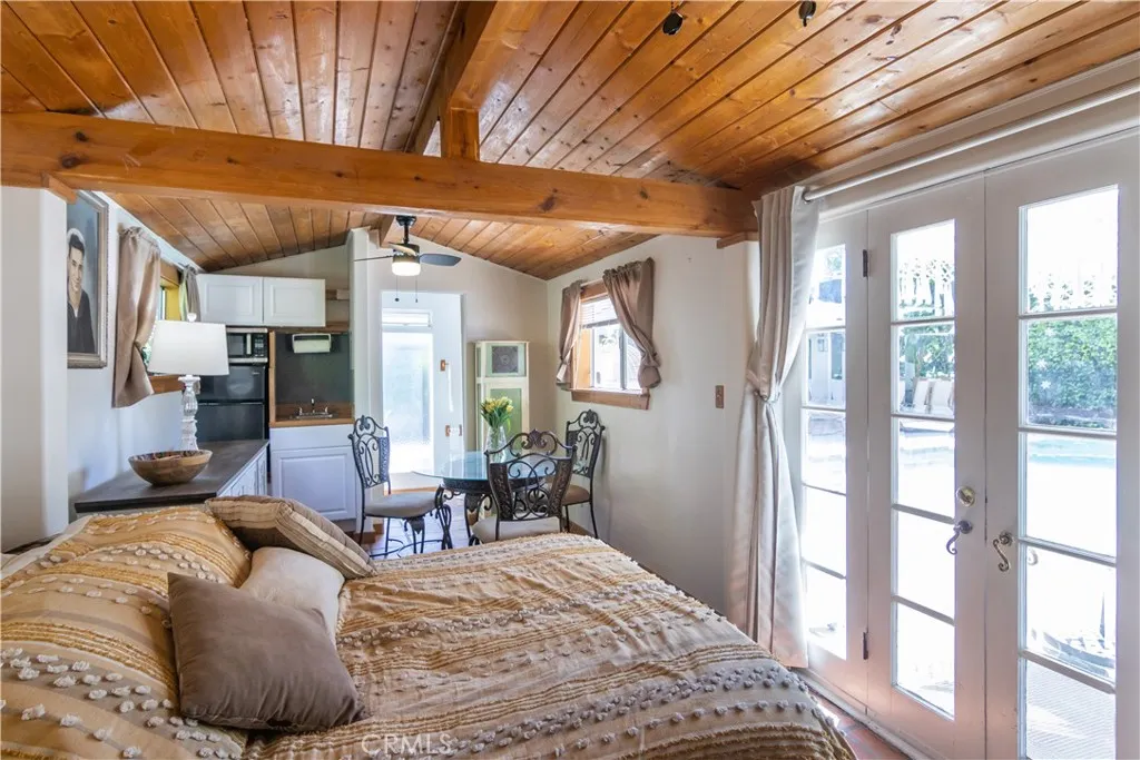 Additional image 60 of 23265 Sylvan St, Woodland Hills, CA 91367