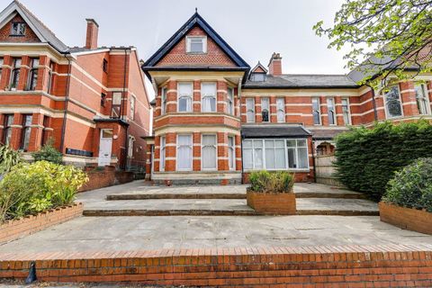 Pen-Y-Lan Road, Penylan, Cardiff CF23