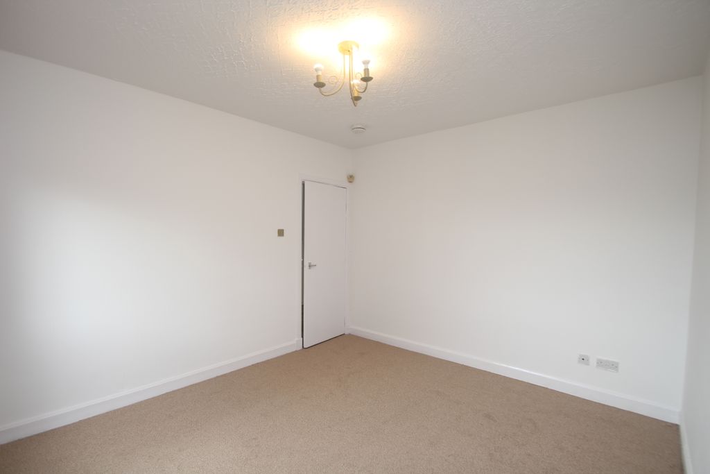 Additional image 6 of 3 bed semi-detached house to rentWeymouth Drive, Glasgow G12