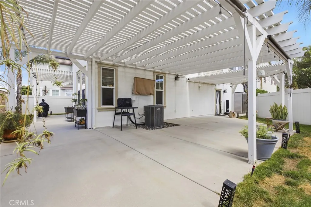 31752 Green Oak Way, Temecula, CA 92592