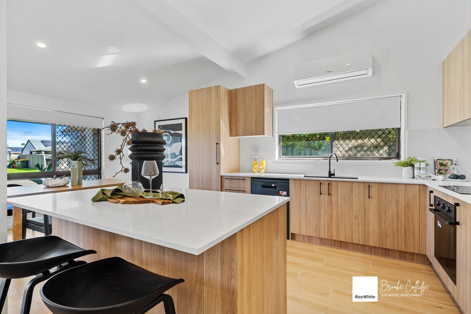 Additional image 7 of 15 Glendevon Crescent, Mount Warren Park QLD 4207