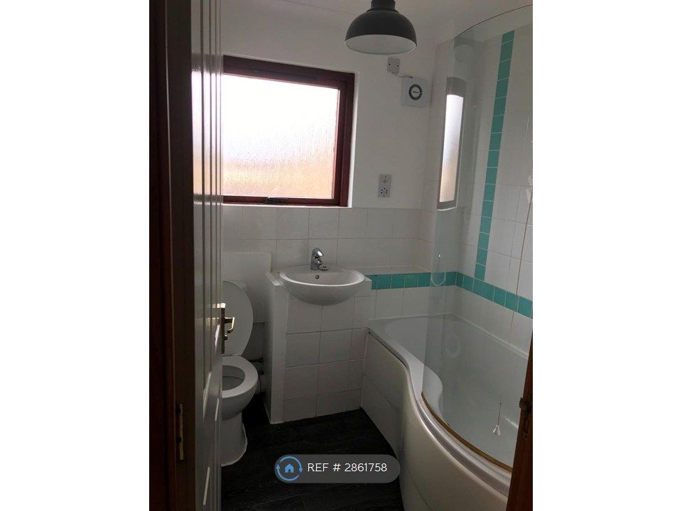 Additional image 12 of 4 bed end terrace house to rentRiverbank View, Stirling FK8