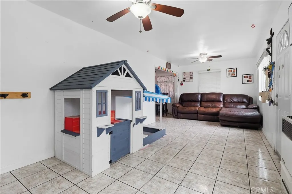Additional image 46 of 440 W Cherry St, Compton, CA 90222