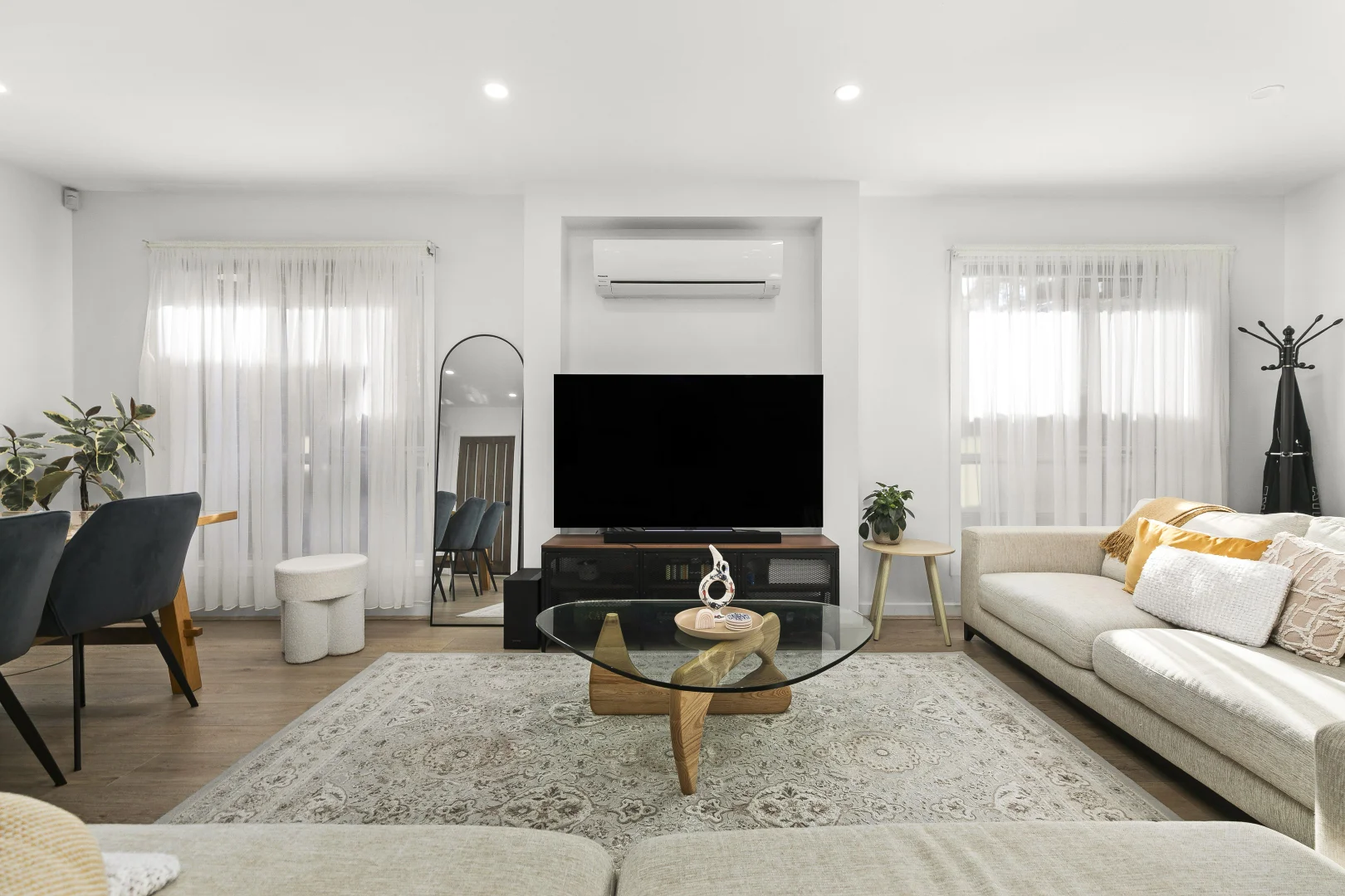 3/3 Bronco Court, Meadow Heights VIC 3048 photo 2