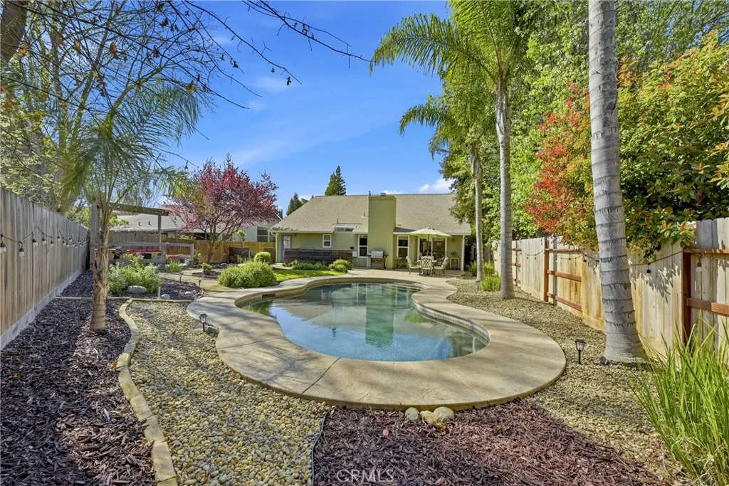 3438 Tres Logos Drive, Merced, CA 95348