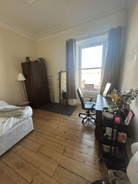 Additional image 3 of 3 bed flat to rentWallace Street, Stirling FK8