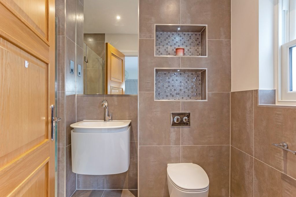 Additional image 13 of 5 bed detached house to rentWindsor Grey Close, Ascot SL5