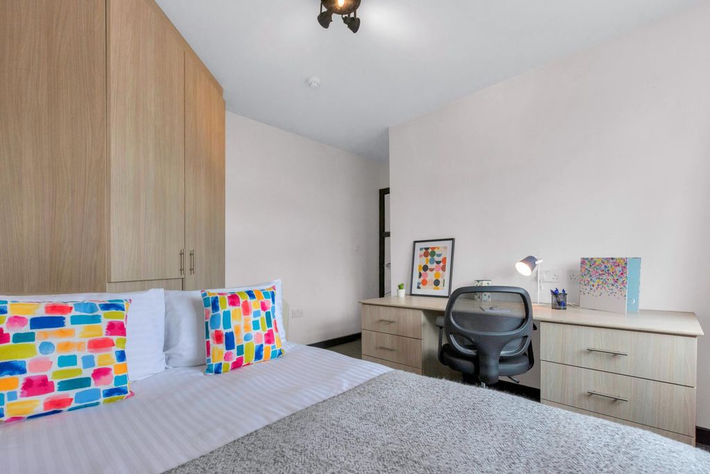 Additional image 14 of 5 bed shared accommodation to rentAsh Road, Leeds LS6