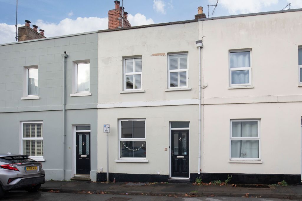 Additional image 2 of 2 bed terraced house to rentKeynsham Street, Cheltenham GL52