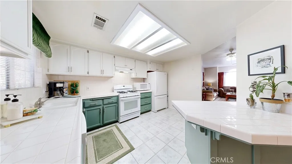 Additional image 37 of 15640 Lime St, Hesperia, CA 92345