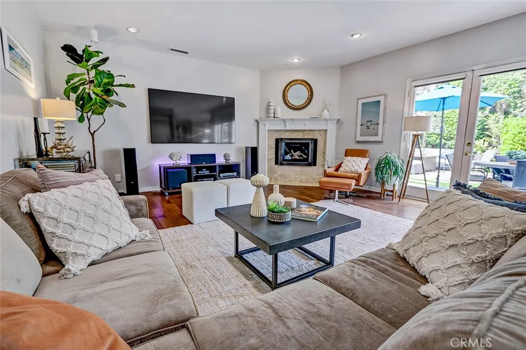 Additional image 16 of 2101 Lynngrove Dr, Manhattan Beach, CA 90266