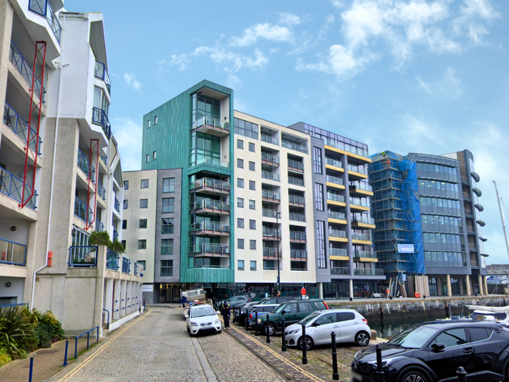 2 bed flat to rentHarbour Avenue, Sutton Harbour PL4 photo 3