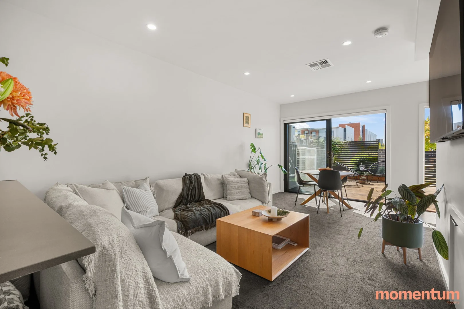 5B Woodberry Avenue, Coombs ACT 2611