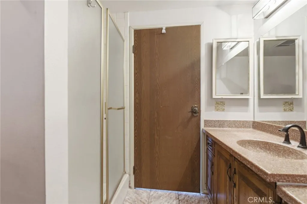 Additional image 11 of 605 Redondo Ave Unit 304, Long Beach, CA 90814