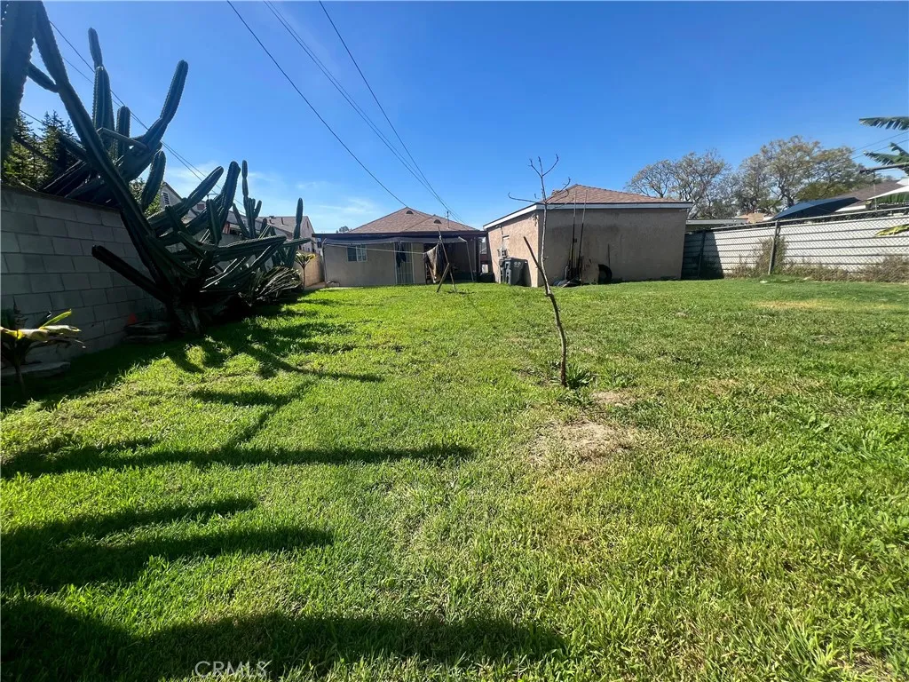 Additional image 3 of 822 S Chester Ave, Compton, CA 90221