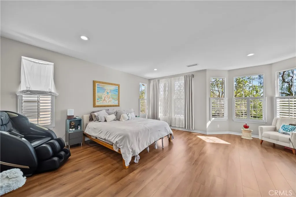 Additional image 121 of 23912 Lakeside Road, Valencia, CA 91355