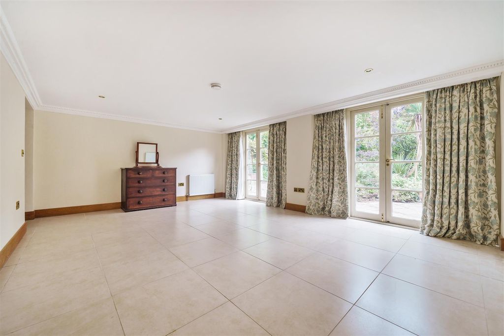 Additional image 8 of Detached house to rentMiddle Street, Crewkerne TA18