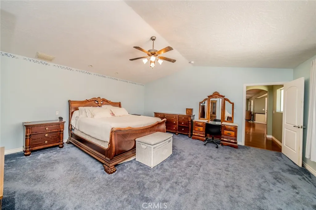 Additional image 25 of 10636 Larch Rd, Oak Hills, CA 92344