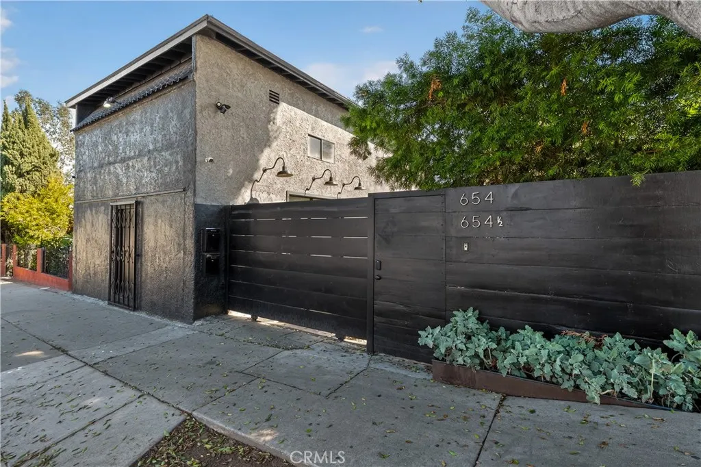 Additional image 8 of 654 S Soto st, Los Angeles, CA 90023