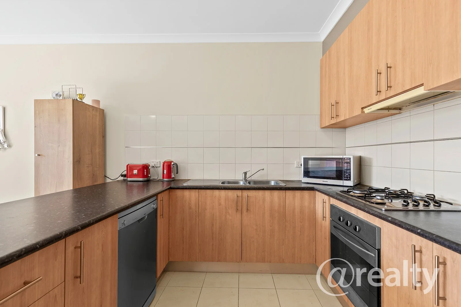 Additional image 4 of 3/37 Victoria Road, Sydenham VIC 3037