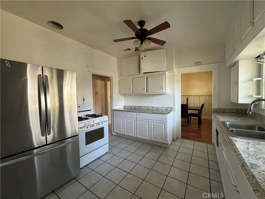 Additional image 21 of 323 S Harvard St, Hemet, CA 92543