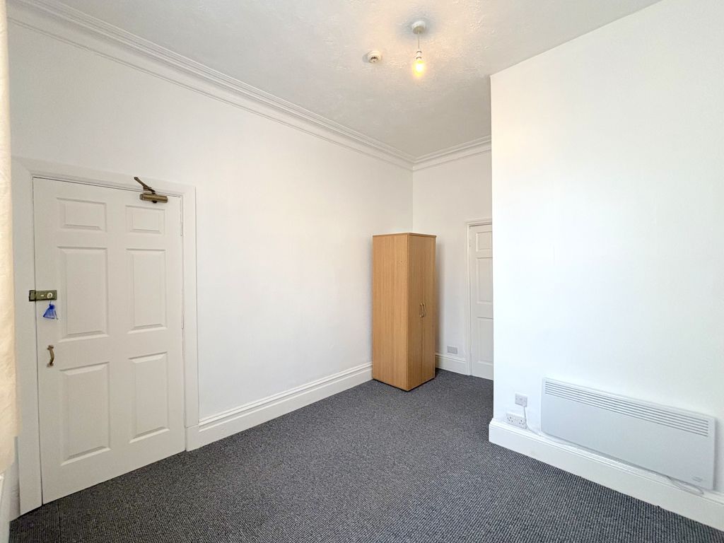 Additional image 6 of 1 bed flat to rentRiver Street, Rhyl, Denbighshire LL18