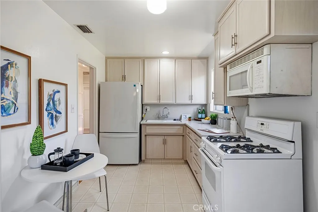 Additional image 35 of 1911 Snowden Ave, Long Beach, CA 90815