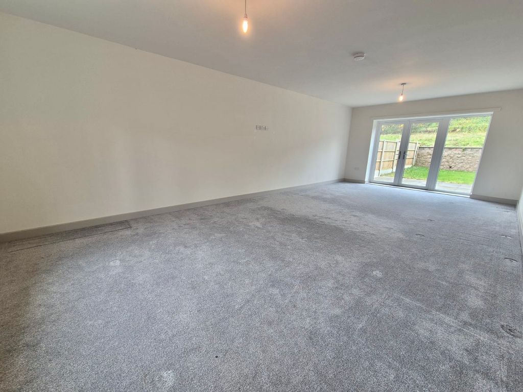 Additional image 11 of 6 bed detached house to rentPennyside Square, Loggerheads TF9