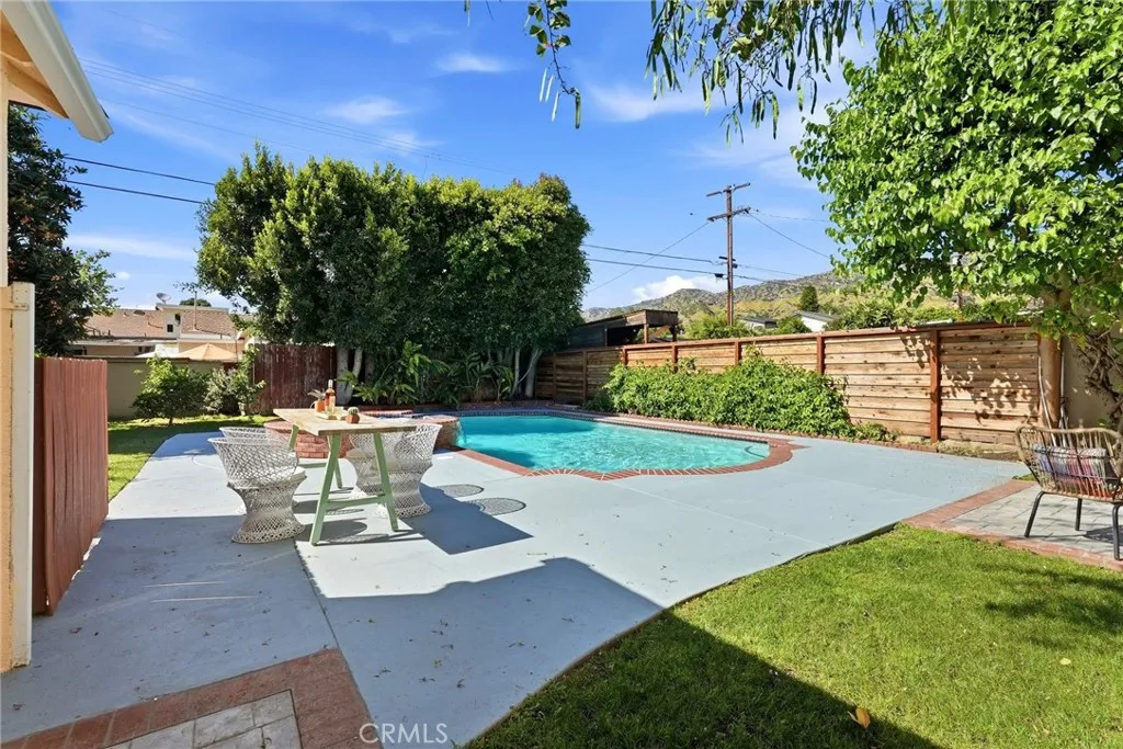 Additional image 35 of 435 Eton Drive, Burbank, CA 91504