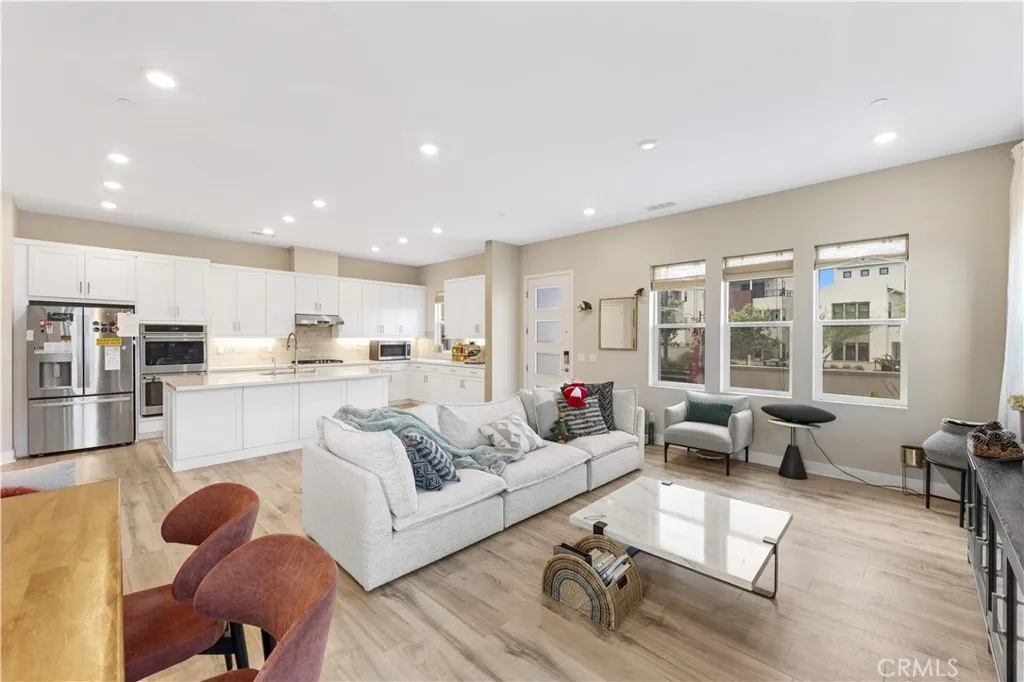 Additional image 18 of 130 Yugen, Irvine, CA 92618