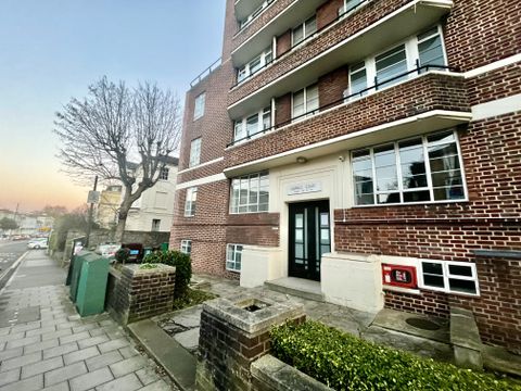 Bristol BS8, Studio to rent