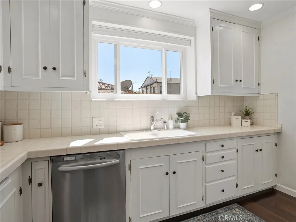 Additional image 6 of 5233 Lemp Avenue, Valley Village, CA 91601