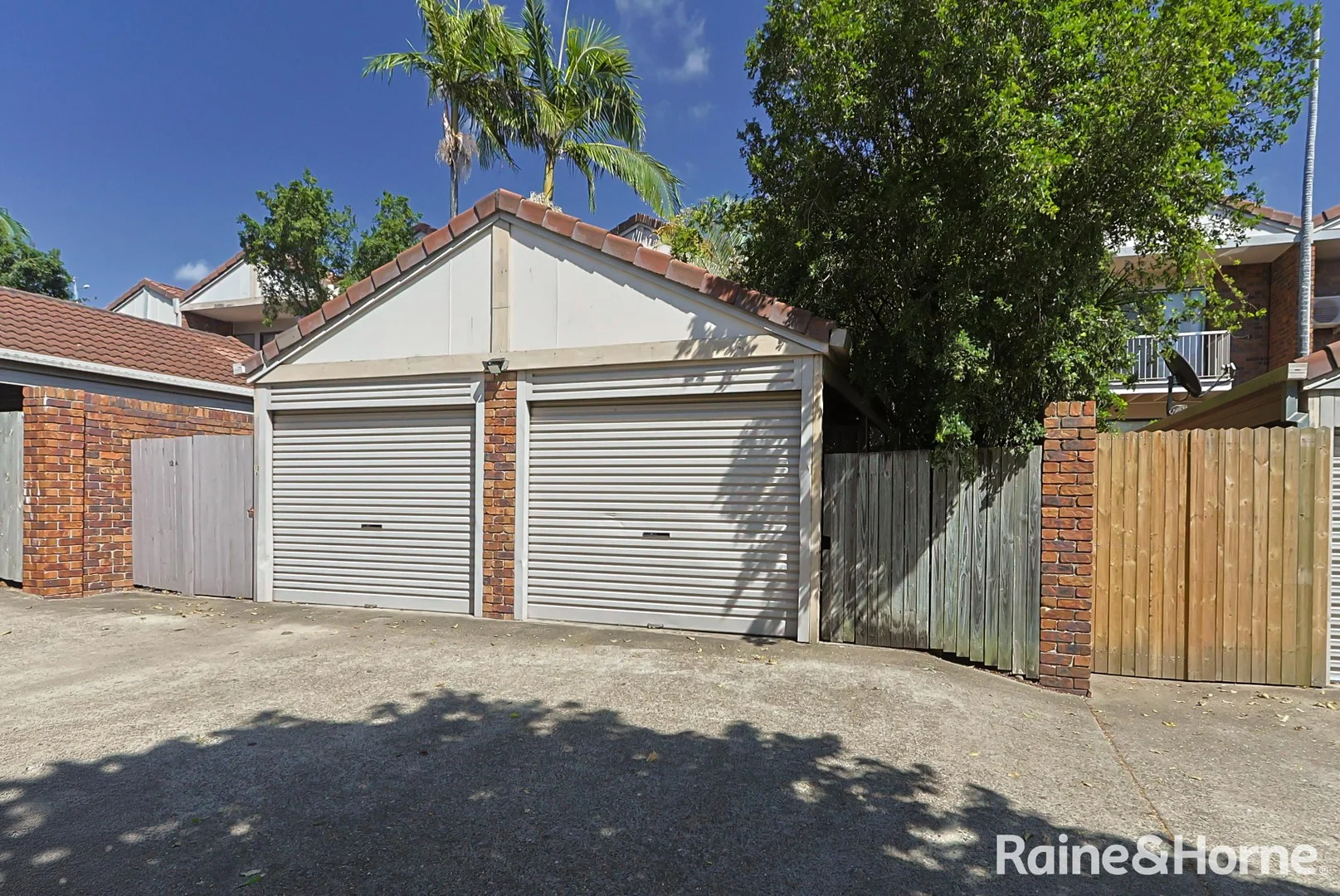 11/4 Lillian Street, Redbank Plains QLD 4301