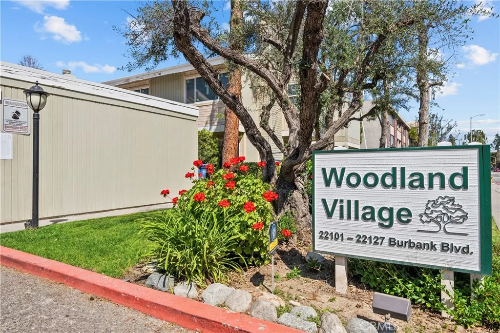Additional image 38 of 22117 Burbank Blvd Unit 5, Woodland Hills, CA 91367